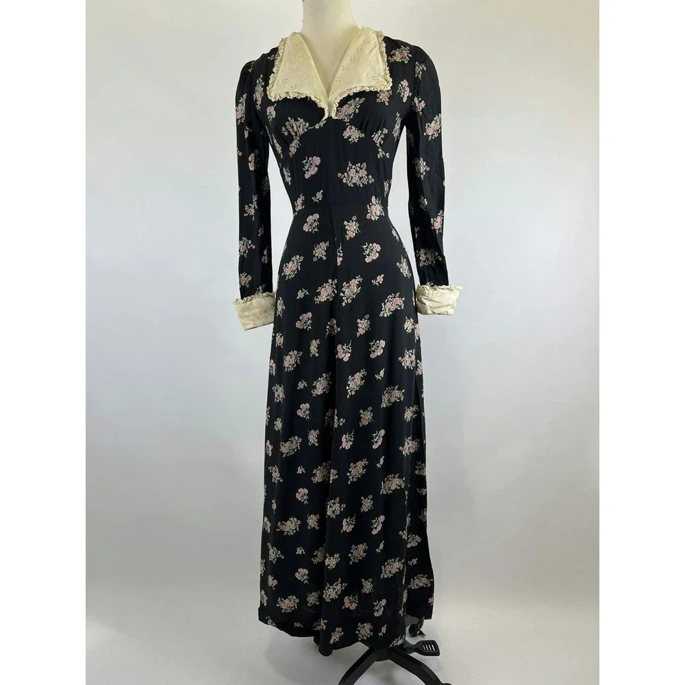 Vintage 70s Black Floral Collared along Sleeve Maxi Dress - Picture 1 of 9